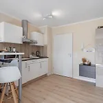 アパート City Apartment